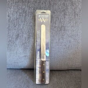 Chicago Cutlery BT7 7" Serrated Bread Slicing Knife Walnut Handle USA